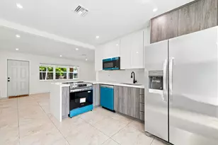 4841 NE 5th Terrace, Fort Lauderdale, FL 33334 - Photo 13