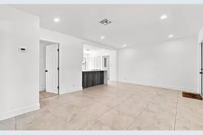 4841 NE 5th Terrace, Fort Lauderdale, FL 33334 - Photo 9