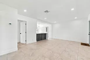 4841 NE 5th Terrace, Fort Lauderdale, FL 33334 - Photo 9