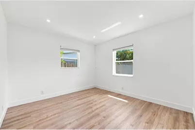 4841 NE 5th Terrace, Fort Lauderdale, FL 33334 - Photo 23