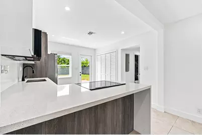 4841 NE 5th Terrace, Fort Lauderdale, FL 33334 - Photo 11