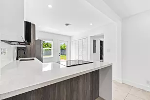 4841 NE 5th Terrace, Fort Lauderdale, FL 33334 - Photo 11