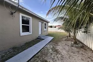 728 SW 6th St, Dania Beach, FL 33004 - Photo 3