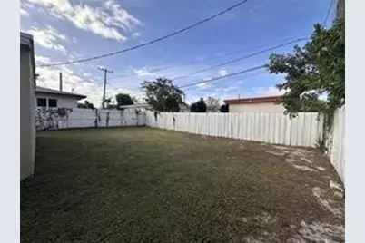 728 SW 6th Street, Dania, FL 33004 - Photo 5