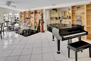 2920 NE 23rd St, Pompano Beach, FL 33062 - Photo 9