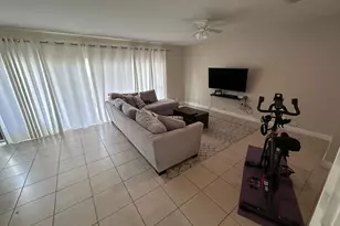 8251 NW 8th Pl, Plantation, FL 33324 - Photo 7