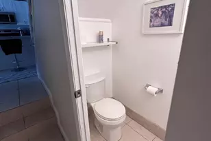 8251 NW 8th Pl, Plantation, FL 33324 - Photo 23