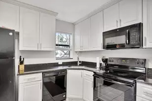 2748 S Carambola Cir S Unit, Coconut Creek, FL 33066 - Photo 3