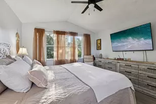 972 Azure Ln, Weston, FL 33326 - Photo 31