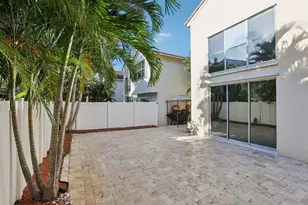 972 Azure Ln, Weston, FL 33326 - Photo 13
