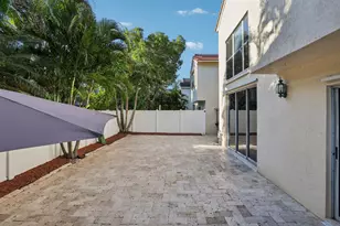 972 Azure Ln, Weston, FL 33326 - Photo 45