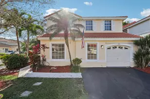 972 Azure Ln, Weston, FL 33326 - Photo 1