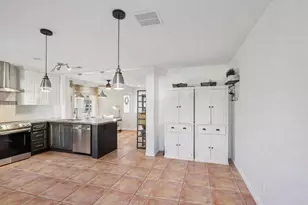 972 Azure Ln, Weston, FL 33326 - Photo 17