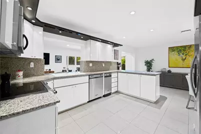 3301 NE 27th Avenue, Pompano Beach, FL 33064 - Photo 23