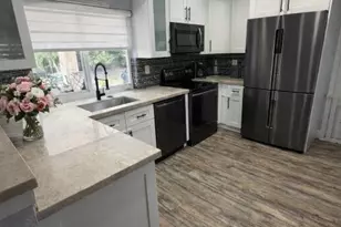 7240 NW 11th St, Plantation, FL 33313 - Photo 13