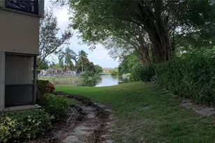 3831 Cocoplum Cir, Pompano Beach, FL 33063 - Photo 7