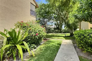 3831 Cocoplum Cir, Coconut Creek, FL 33063 - Photo 5