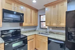 3831 Cocoplum Cir, Coconut Creek, FL 33063 - Photo 11