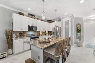 651 SW Glen Crest Way, Stuart, FL 34997 - Photo 7