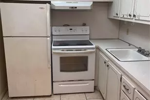 387 Tilford R, Deerfield Beach, FL 33442 - Photo 5