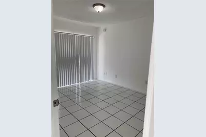 4131 Stirling Road #304, Davie, FL 33314 - Photo 3