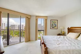 20185 E Country Club Dr, Miami, FL 33180 - Photo 19