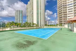 20185 E Country Club Dr, Miami, FL 33180 - Photo 45