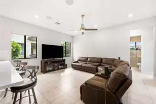 10500 Cobalt Ct, Parkland, FL 33076 - Photo 15