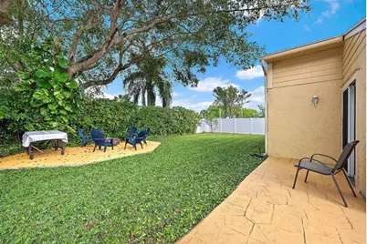 8443 Garden Gate Place, Boca Raton, FL 33433 - Photo 23