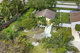 8443 Garden Gate Pl, Boca Raton, FL 33433 - Photo 25