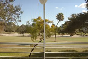 3800 Oaks Clubhouse Dr, Pompano Beach, FL 33069 - Photo 45