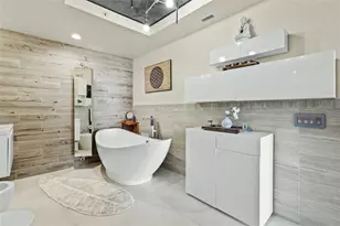 704 N Ocean Blvd, Pompano Beach, FL 33062 - Photo 25