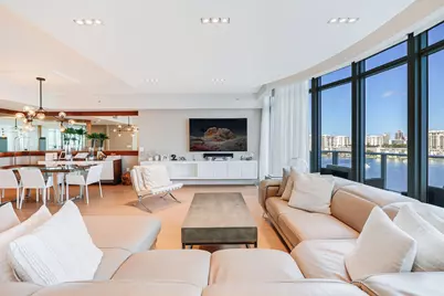 17301 Biscayne Boulevard #1011, North Miami Beach, FL 33160 - Photo 5