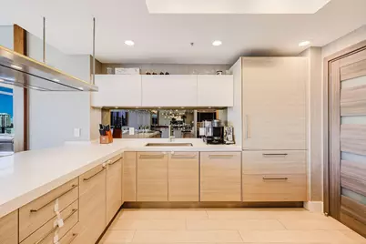 17301 Biscayne Boulevard #1011, North Miami Beach, FL 33160 - Photo 19