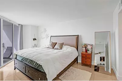 7601 E Treasure Drive #1524, Miami Beach, FL 33141 - Photo 11