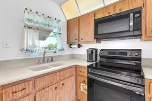 5702 NW 84th Ave, Tamarac, FL 33321 - Photo 15