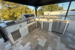 401 NW 39th St, Deerfield Beach, FL 33064 - Photo 31