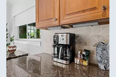 1900 NE 19th Street, Fort Lauderdale, FL 33305 - Photo 25