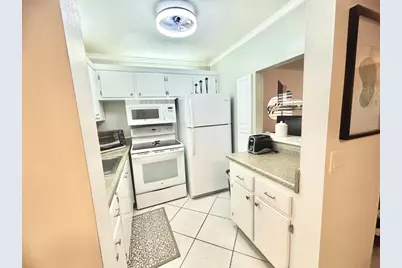 43 Farnham B #43, Deerfield Beach, FL 33442 - Photo 17