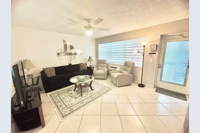 43 Farnham B #43, Deerfield Beach, FL 33442 - Photo 5