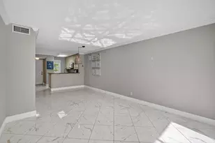 2230 N Cypress Bend Dr, Pompano Beach, FL 33069 - Photo 13