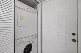 2230 N Cypress Bend Dr, Pompano Beach, FL 33069 - Photo 17