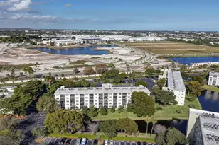 2230 N Cypress Bend Dr, Pompano Beach, FL 33069 - Photo 57