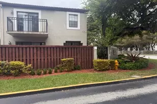 10525 SW 153rd Ct, Miami, FL 33196 - Photo 1