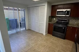 4624 NW 90th Ave, Sunrise, FL 33351 - Photo 5