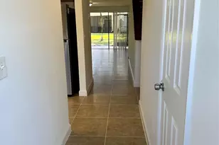 4624 NW 90th Ave, Sunrise, FL 33351 - Photo 3