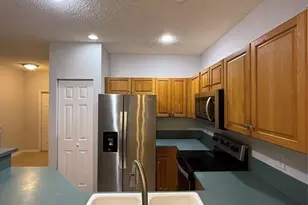 12123 SW 2nd St, Pembroke Pines, FL 33025 - Photo 3