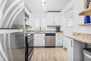 490 SE 19th Ave, Pompano Beach, FL 33060 - Photo 11