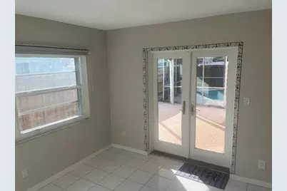 837 NW 9th Avenue, Dania Beach, FL 33004 - Photo 15