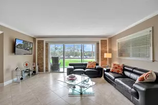 12900 SW 7th Ct, Pembroke Pines, FL 33027 - Photo 9